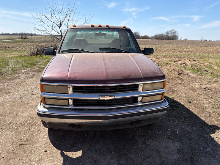 chevrolet-3500-image-2