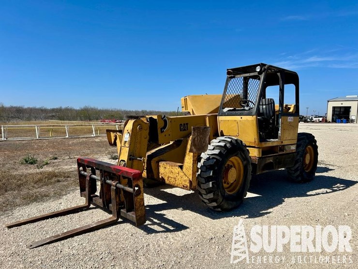 caterpillar-th103-image-1