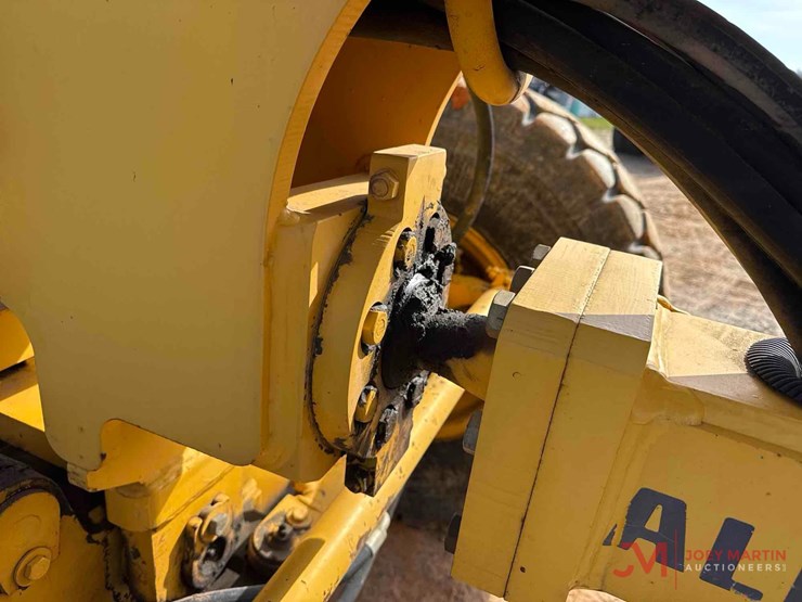 2006-volvo-g946-image-12