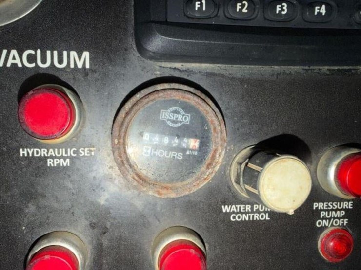 2017-peterbilt-567-image-67