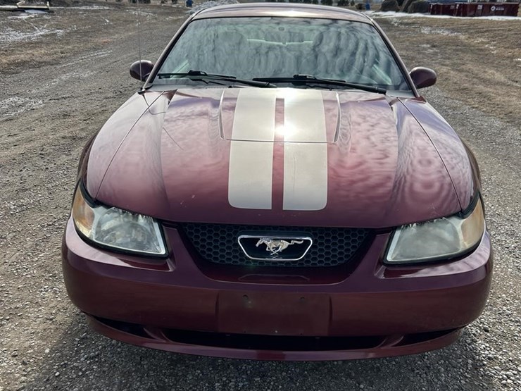 2004-ford-mustang-image-2