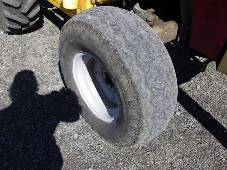 massey-ferguson-32-image-18