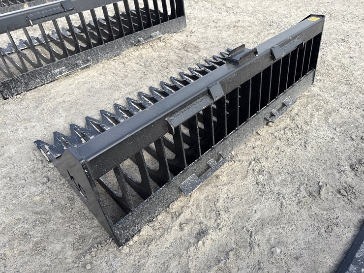 #2096-•-unused-76"-skid-steer-high-side-bucket-inv#-42352-image-2