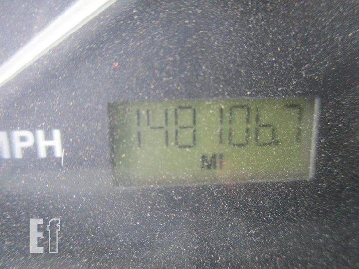 2008-sterling-l9500-image-23