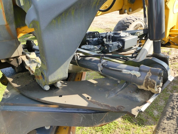 2018-deere-770g-image-9