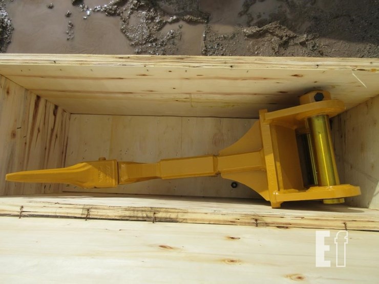 caterpillar-305-image-1