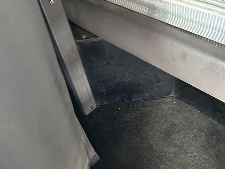 2012-peterbilt-386-image-25