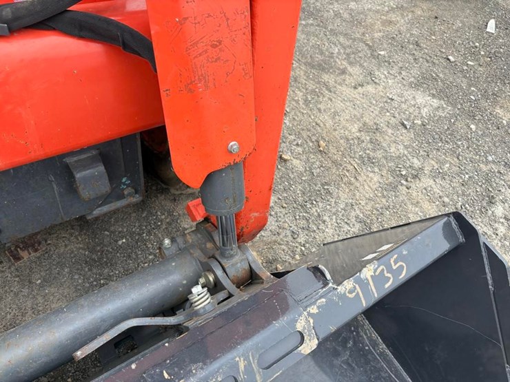 2023-kubota-ssv65-image-6