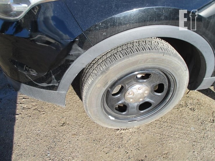 2014-ford-explorer-image-15