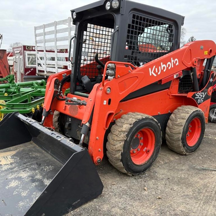 2023 KUBOTA SSV65