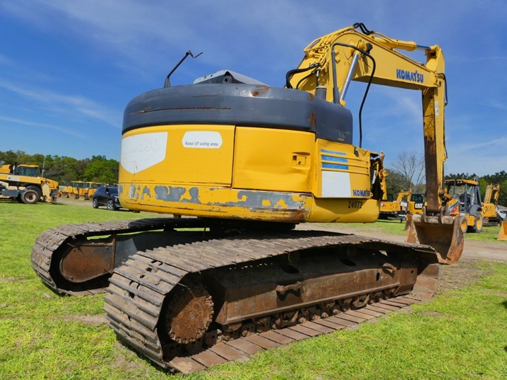 2006-komatsu-pc220-image-4