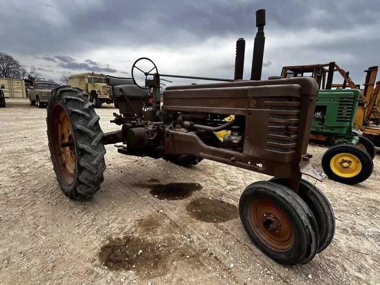 john-deere-model-b-image-2