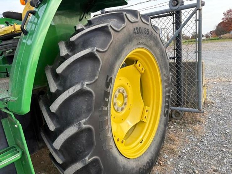 2020-john-deere-6105e-image-15