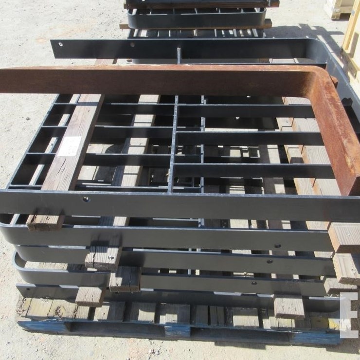 (5) 38" FORK CAGES & (1) 4' FORK TINE