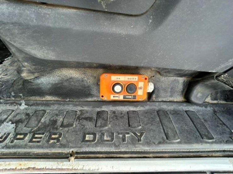 2015-ford-f550-xl-image-20