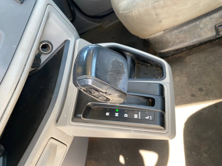 2017-peterbilt-579-image-14