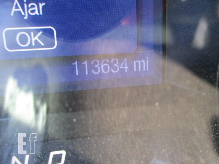 2014-ford-explorer-image-17