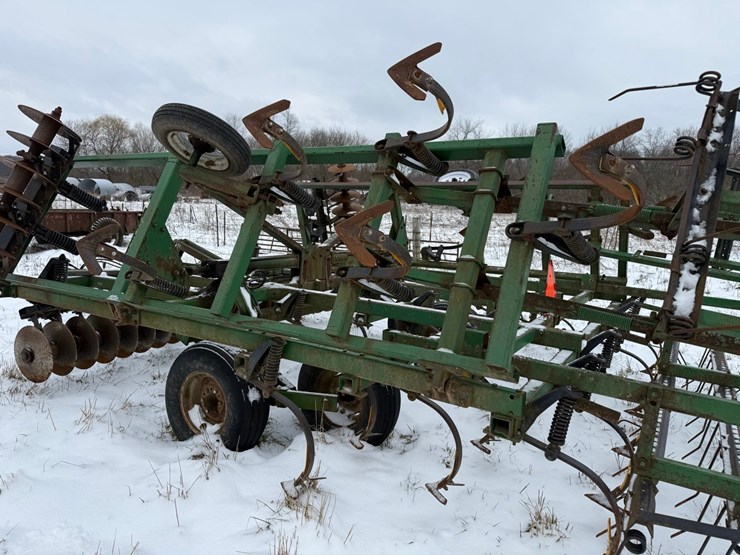 john-deere-724-image-10