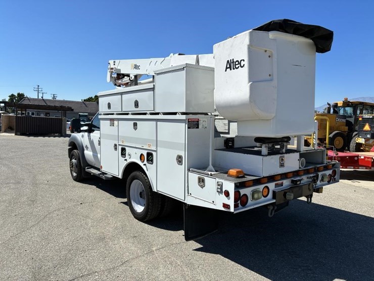 2016-ford-f550-image-4