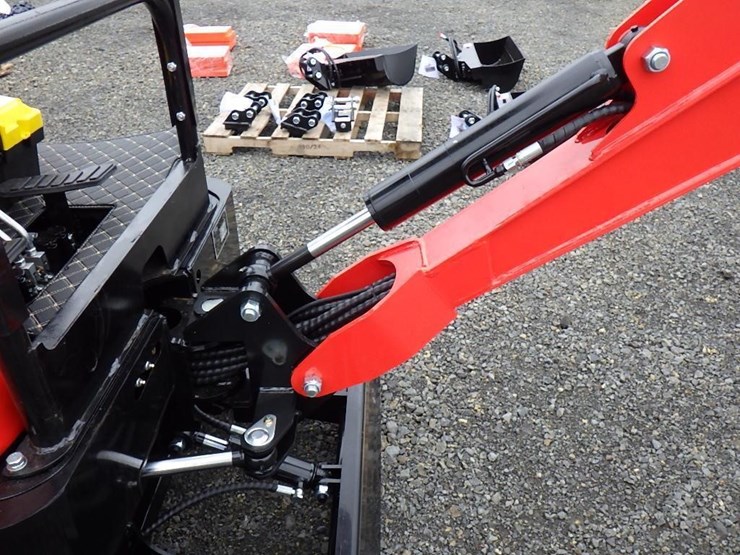 2026-tpm-tpm-18hs-hydraulic-excavator-image-11