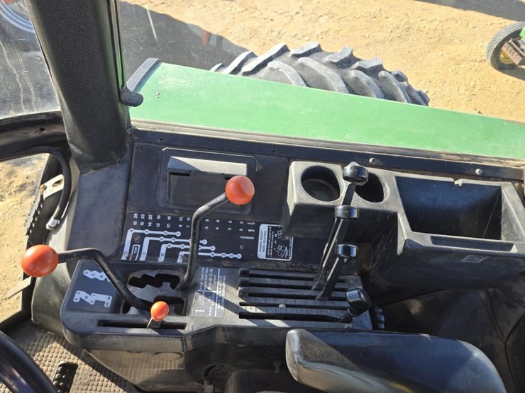 john-deere-4640-image-21