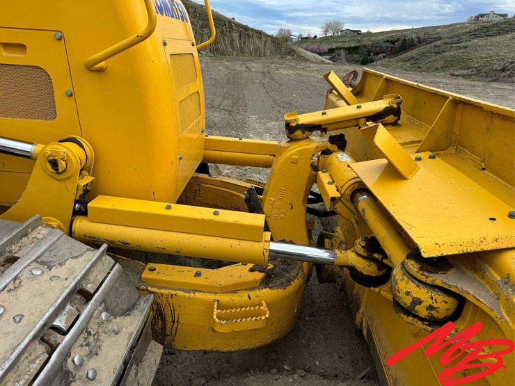 2021-komatsu-71exi-dozer-image-15