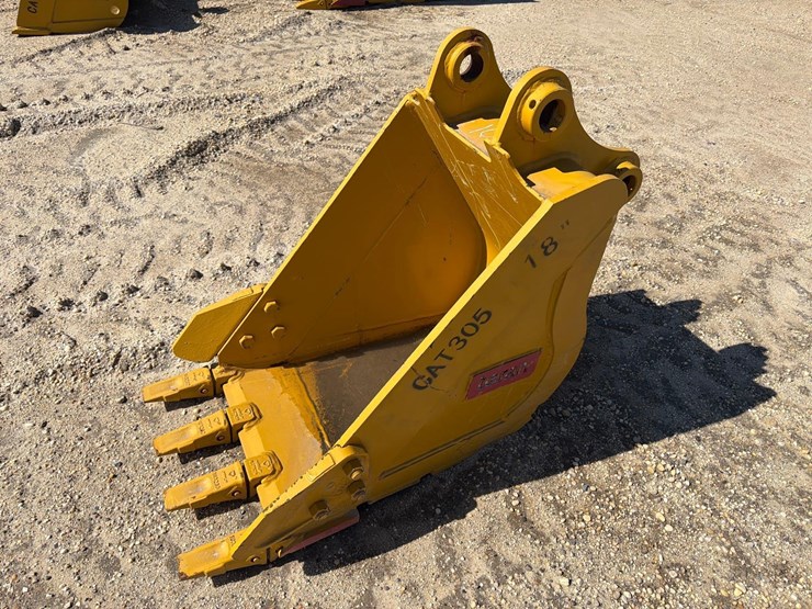 caterpillar-305-image-1