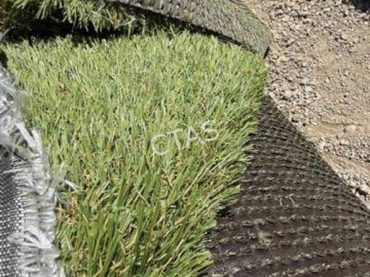 #259-•-26'-roll-of-turf---t-50-image-2