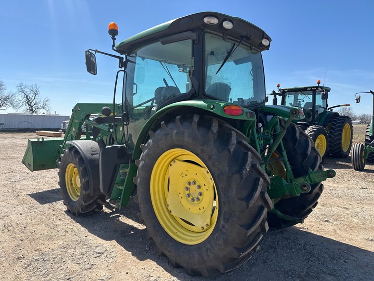 2013-john-deere-6125r-image-15