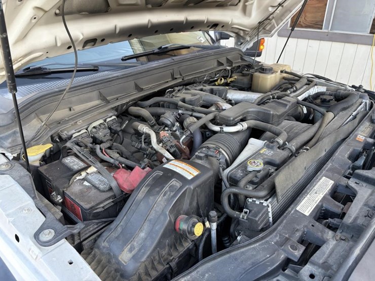 2012-ford-f550-image-8