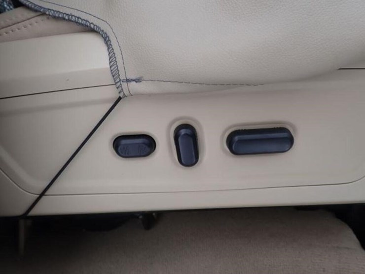 2009-lincoln-navigator-image-34