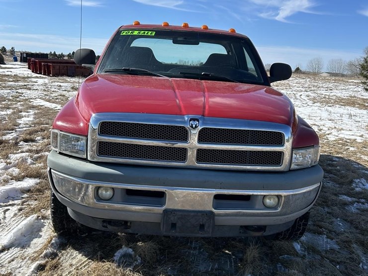2001-dodge-ram-1500-image-2