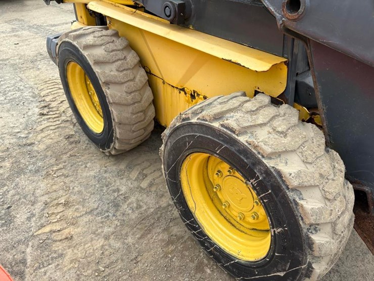 new-holland-ls170-image-7