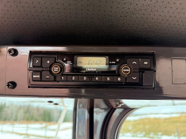 2021-hitachi-zw50-5b-image-57