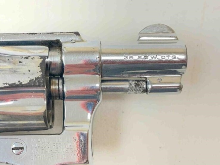 smith-&-wesson-revolver-image-9