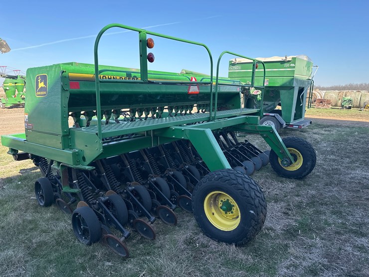 john-deere-750-image-10