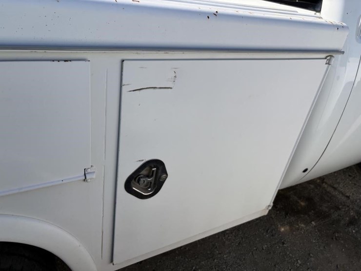 2012-chevrolet-2500-image-28