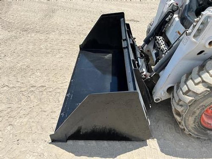 wildcat-72"-skid-steer-snow/litter-bucket-image-5