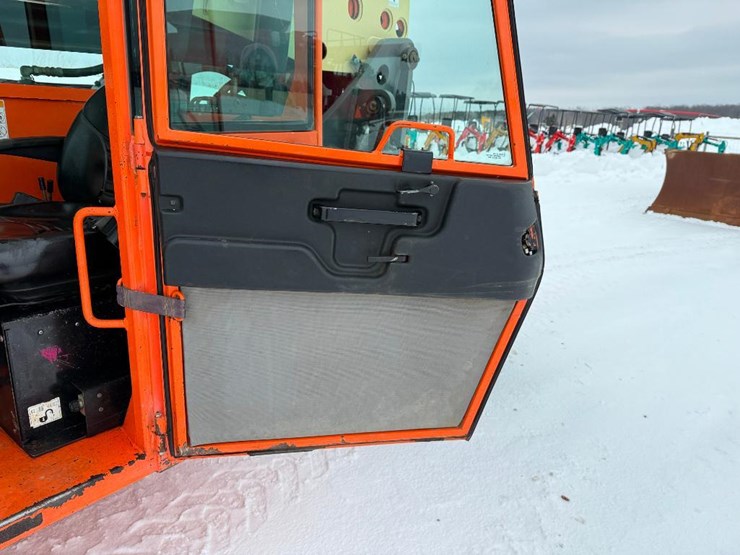 2008-jlg-g10-55a-image-39