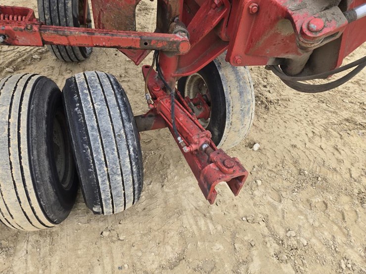 international-800-image-12