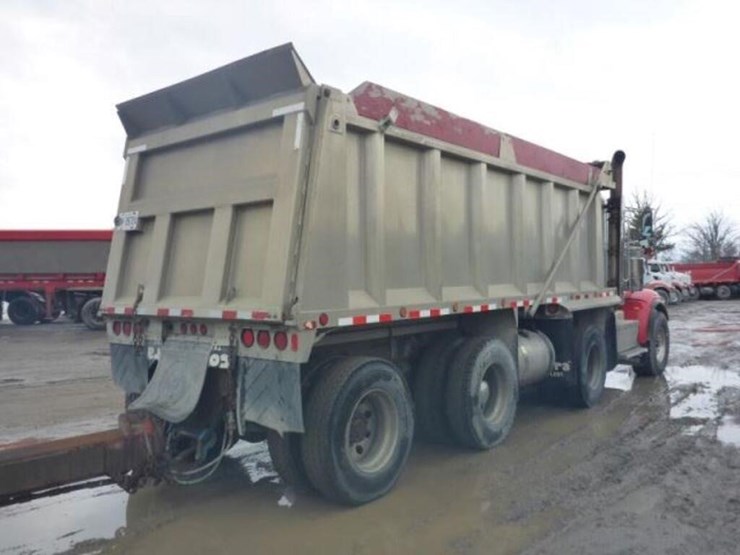 2015-peterbilt-367-image-4