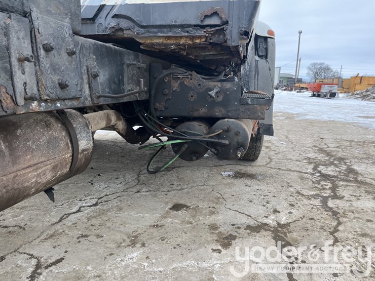 2002-international-durastar-4300-image-33