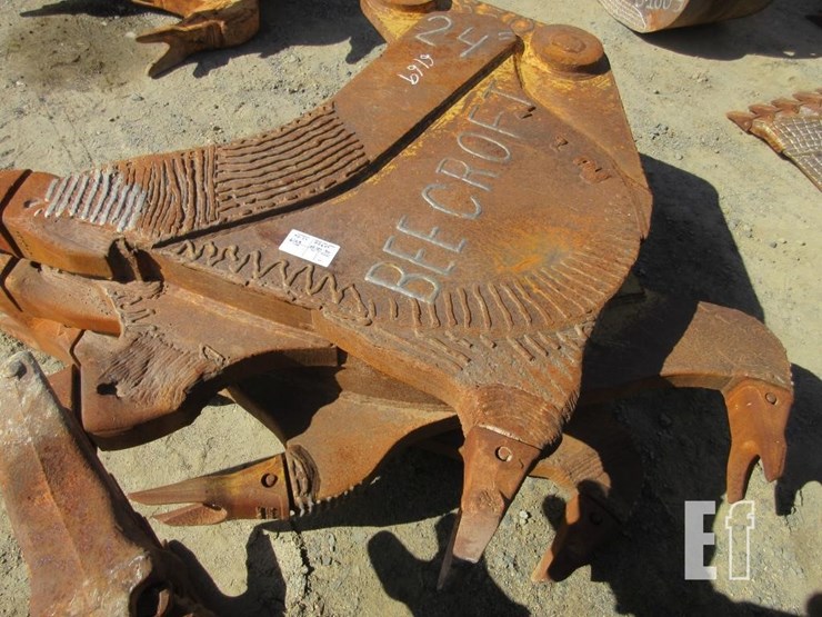 caterpillar-330-image-2