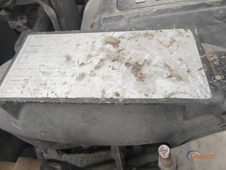 2017-peterbilt-567-image-10