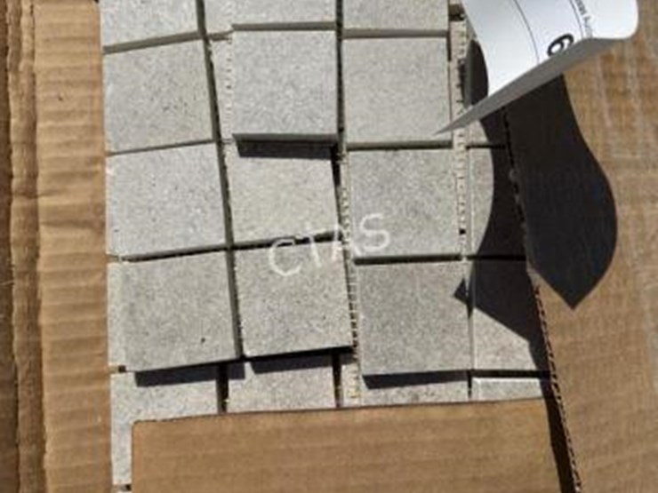 #60-•-tile-&-back-splash-tile-in-tote-image-2