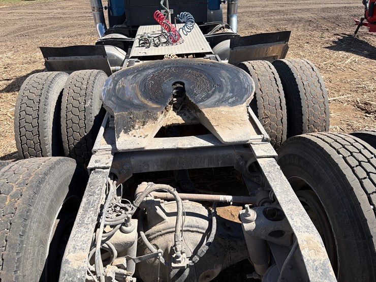 1988-peterbilt-378-image-9