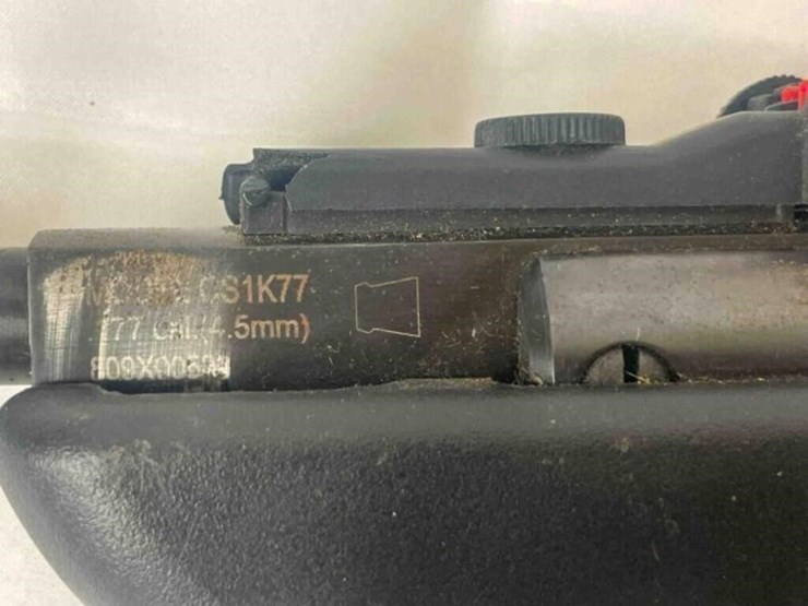 crosman-air-rifle-image-17