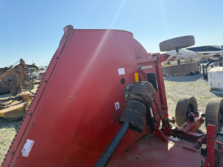 bush-hog-2215-image-16
