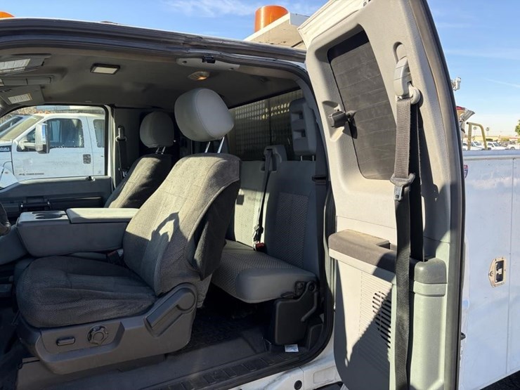 2012-ford-f450-xlt-image-11