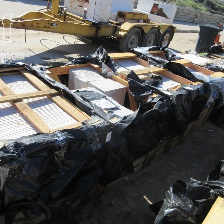 (5) CRATES MISC SIZE TILES